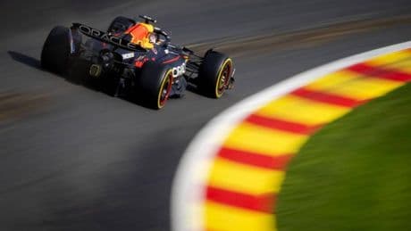 Verstappen vierde op zijn thuisbaan in Spa, zege voor Piastri
