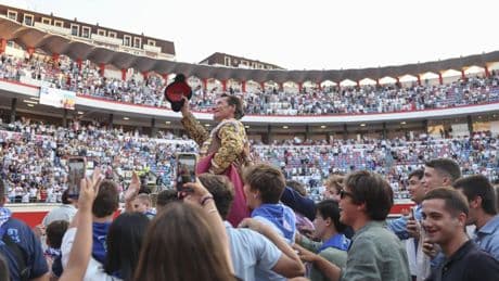 La política vasca no esquiva a los toros