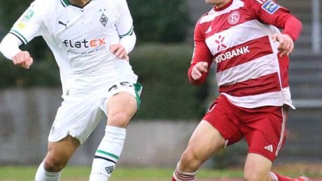 Nach starker Saison: Dieser ehemalige Fortuna-Spieler steht beim FC Schalke 04 auf dem Zettel