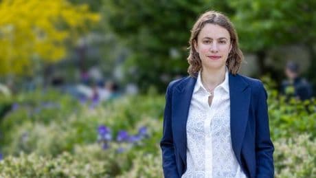 Municipales à Paris : Marion Waller, candidate surprise de la primaire socialiste pour « gagner et être maire »