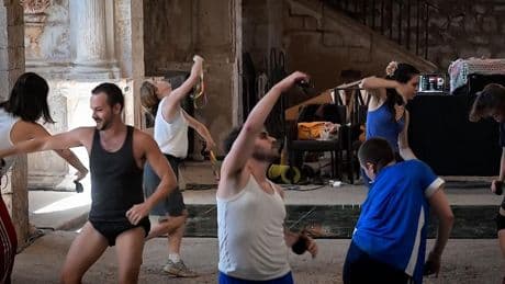 'La danza de las desposeídas': el arte de invocar al pasado para bailar con él en el presente