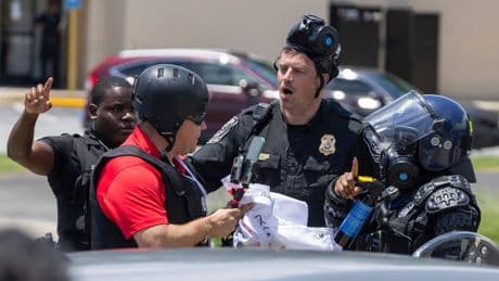 Spanish-language journalist who documents immigration raids detained for ICE after protest arrest