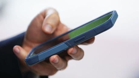 Canada’s telecoms say roaming revenue is down as U.S. travel drops