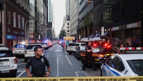 New York : au moins cinq morts dans une tuerie dans le cœur de Manhattan