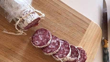 Ce saucisson vendu chez Carrefour, Leclerc, Auchan et U peut vous provoquer de la fièvre