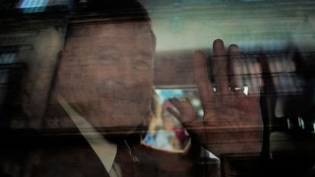 New US ambassador to Mexico formally arrives at time of busy binational agenda