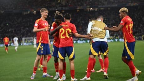 UEFA Uluslar Ligi'nde final heyecanı: Portekiz ve İspanya karşı karşıya