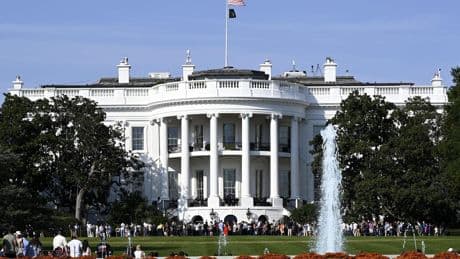 États-Unis : un juge conclut à un « outrage au tribunal » par l’administration Trump