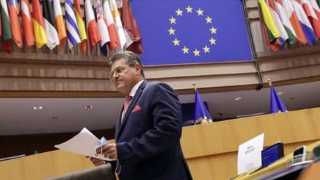 Face à l'explosion des commandes Shein et Temu, Bruxelles propose des frais de 2 euros sur chaque petit colis entrant dans l'UE