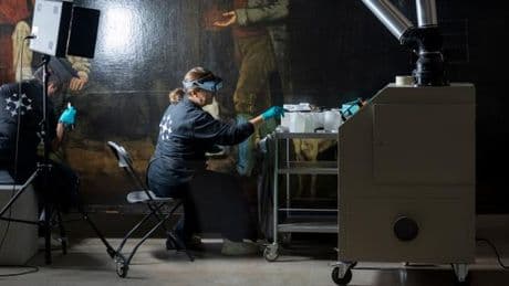 Au Musée d’Orsay, un tableau de Courbet fait peau neuve sous les yeux des visiteurs