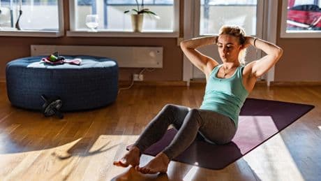 Selbstversuch : Jeden Tag 100 Sit-ups – so verändert das Bauchtraining den Körper