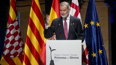 El Rey enaltece el talento juvenil y pone en valor los "lazos" con Cataluña