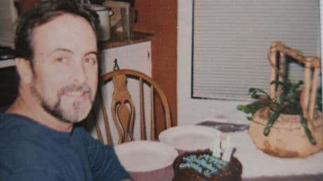 Family of Air Force vet ‘left to die by American Airlines crew’ says ‘traumatized’ medics pushed them to sue after seeing how he was treated