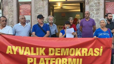 Ayvalık Demokrasi Platformu'ndan kayyıma karşı CHP'ye destek