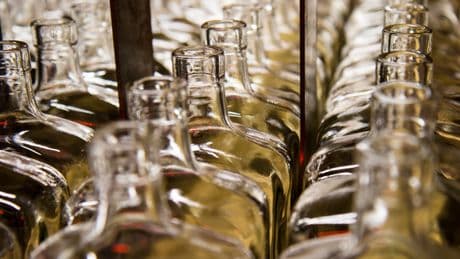 Kentucky’s $9B whiskey industry in crisis as Gen Z drinkers shun bourbon, tariffs take toll
