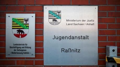 Chancen: Häftlinge pauken für Schulabschluss, Ausbildung, Fernstudium