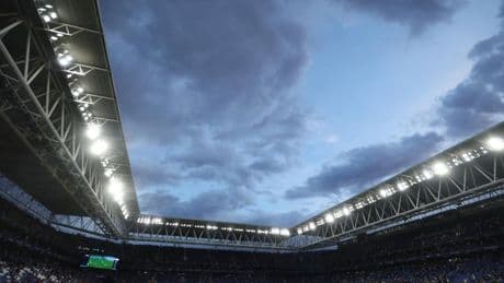 Atropello múltiple a las puertas del estadio de Cornellà antes del Espanyol-Barça