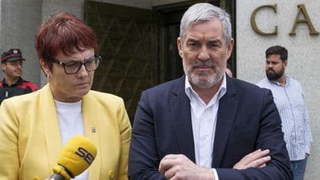 El Gobierno admite ahora que con los menas no cumple el derecho internacional, y Canarias estalla: "Es indecente"