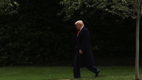 Harvard : un juge bloque temporairement la décision de Donald Trump d’interdire l’accueil d’étudiants étrangers