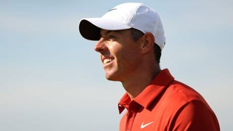 Rory McIlroy overcomes the bizarre to conjure thrilling charge at The Open