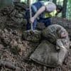Stätte aus der Jungsteinzeit: Panne: Soldaten errichten Stellung auf Grabhügel