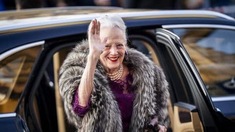La reina Margarita de Dinamarca recibe el alta