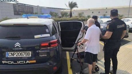 British woman loses £1700 to elderly 'zimmerframe bandit' at Mallorca airport