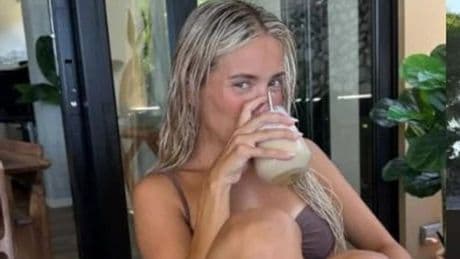 Ana Mena y Melyssa Pinto, de vacaciones con los hermanos Casas