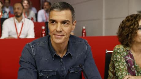 Sobre la decencia: el espejo moral de PP y PSOE