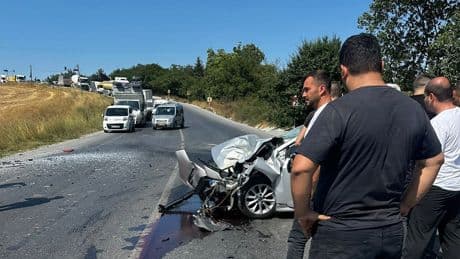 İETT otobüsüyle çarpışan otomobilin sürücüsü öldü