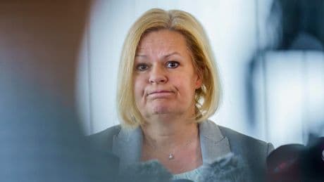 „Gesichert rechtsextremistisch“ - Faeser hat AfD-Bericht „fachlich nicht geprüft“