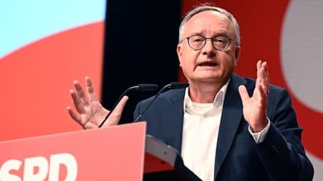 „Muss einen Weg zurück geben“ – SPD-Chef Stoch nach Hakenkreuz-Skandal um Landtagsvizepräsident