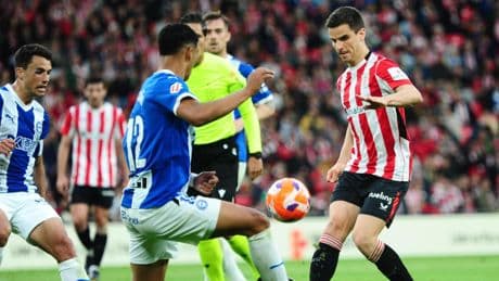 Huecos por rellenar en la pretemporada del Athletic