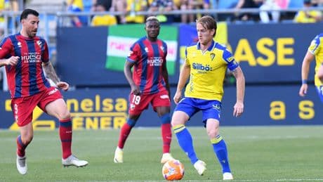 Gran temporada con triste final para el Huesca