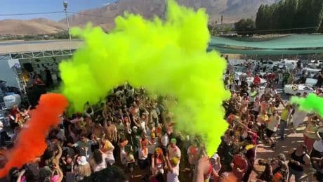 Van'da renkli festival: Yüzlerce turist katıldı