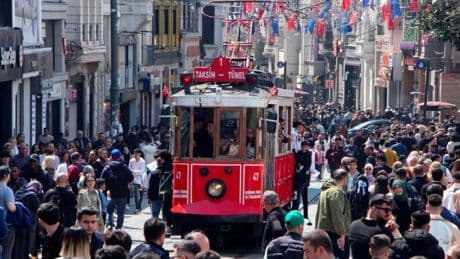 TÜİK'ten bir ilk: Dönemlik nüfus istatistikleri yarın açıklanacak