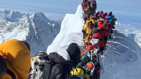 Auf den Mount Everest im Schnelldurchgang – mit diesem Trick