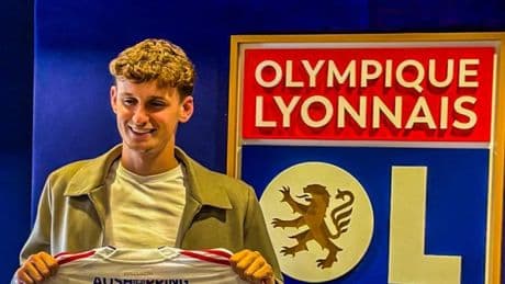 Olimpik Lyon, Liverpool'dan Tyler Morton'ı transfer etti