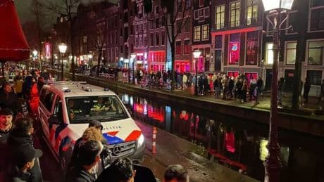 Bewoners Amsterdamse Wallen willen dat buurt veiligheidsrisicogebied wordt
