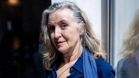 Rebecca Solnit, escritora: "La gente está muy cabreada con Trump. Y cuando te cabreas, pierdes el miedo"
