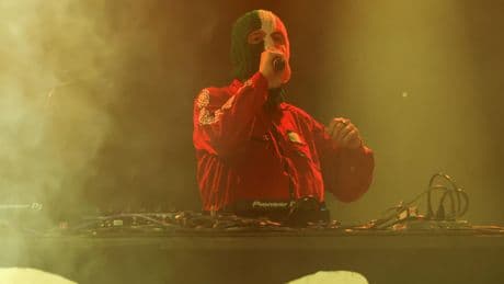 Après ses propos polémiques, le groupe de rap Kneecap visé par une enquête de la police antiterroriste