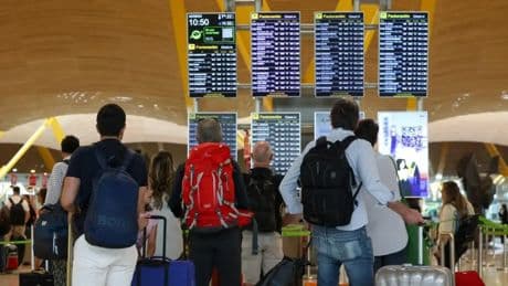 La llegada de pasajeros internacionales se dispara un 6% y acumula ya 63,7 millones en lo que va de año
