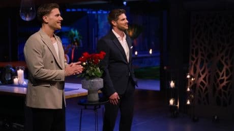 Die Bachelors : Felix spricht über Frauen, als wären sie Steak – und landet mit einer im Bett