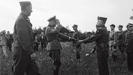 Le 11 mai 1945, les dernières forces allemandes en France se rendent près de Saint-Nazaire