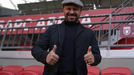 Gökdeniz Karadeniz'e Rusya'dan büyük onur!