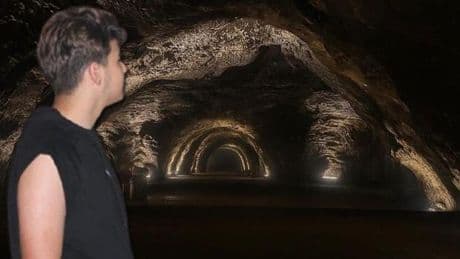 Hava sıcaklığı 40 dereceyi aşınca serinlemek için oraya gittiler! | Yerin 150 metre altı: 'Burası adeta buzdolabı gibi...'