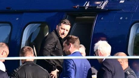 Ukraine-Krieg: Vor Alaska-Gipfel: Starmer trifft Selenskyj in London