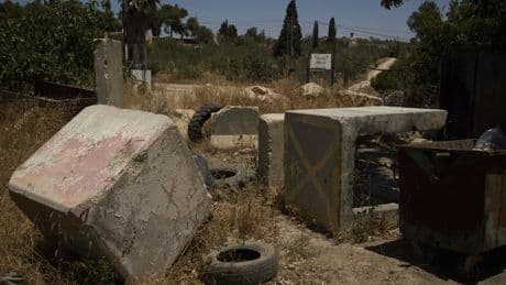 Israeli settlers beat U.S. citizen to death in West Bank