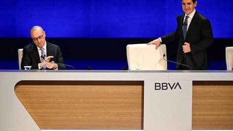 Bank of America compra el 3,1 % del BBVA en un momento clave por la opa por el Banco Sabadell