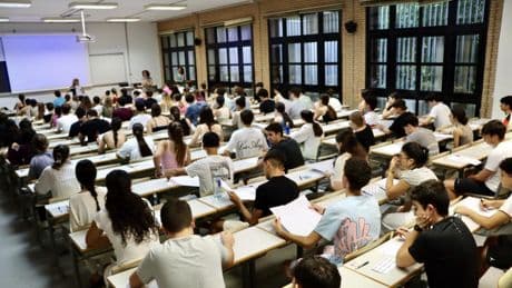 Universitarios decepcionados